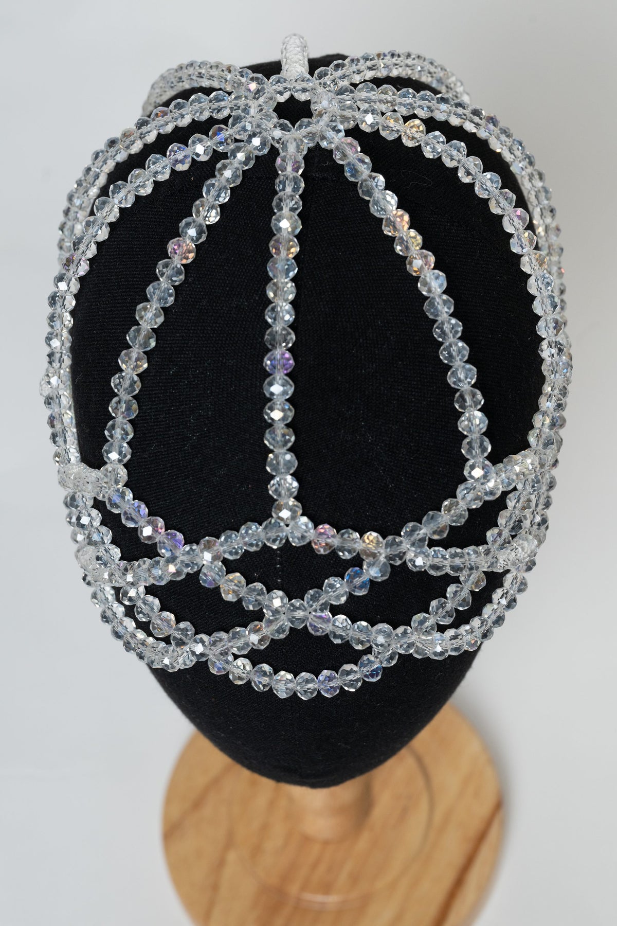 Bonnets en cristal — grandes perles Faralyn — Luna, vue de dessus