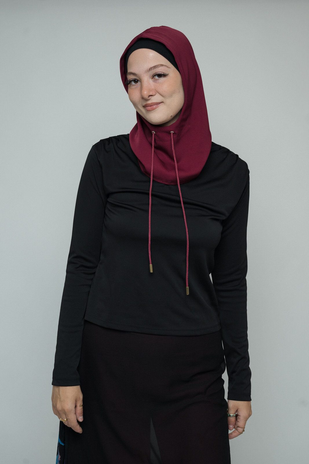 Cagoule mondaine Faralyn — Bordeaux, porté