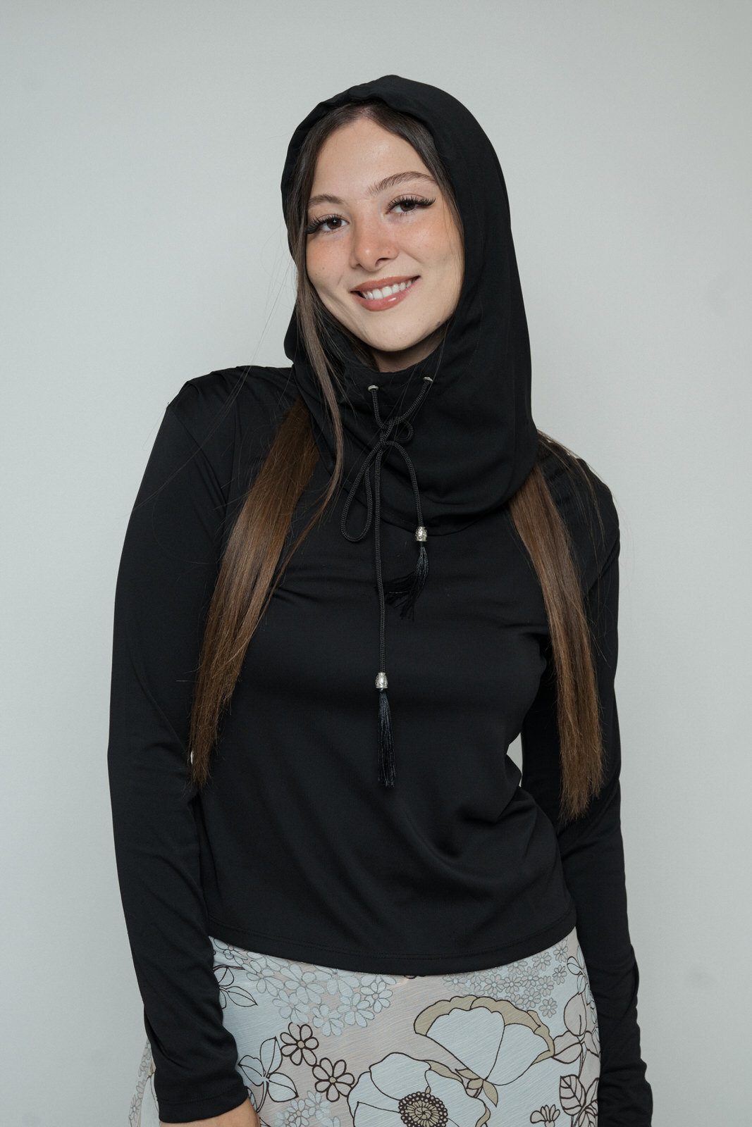 Cagoule mondaine Faralyn — Ébène, porté